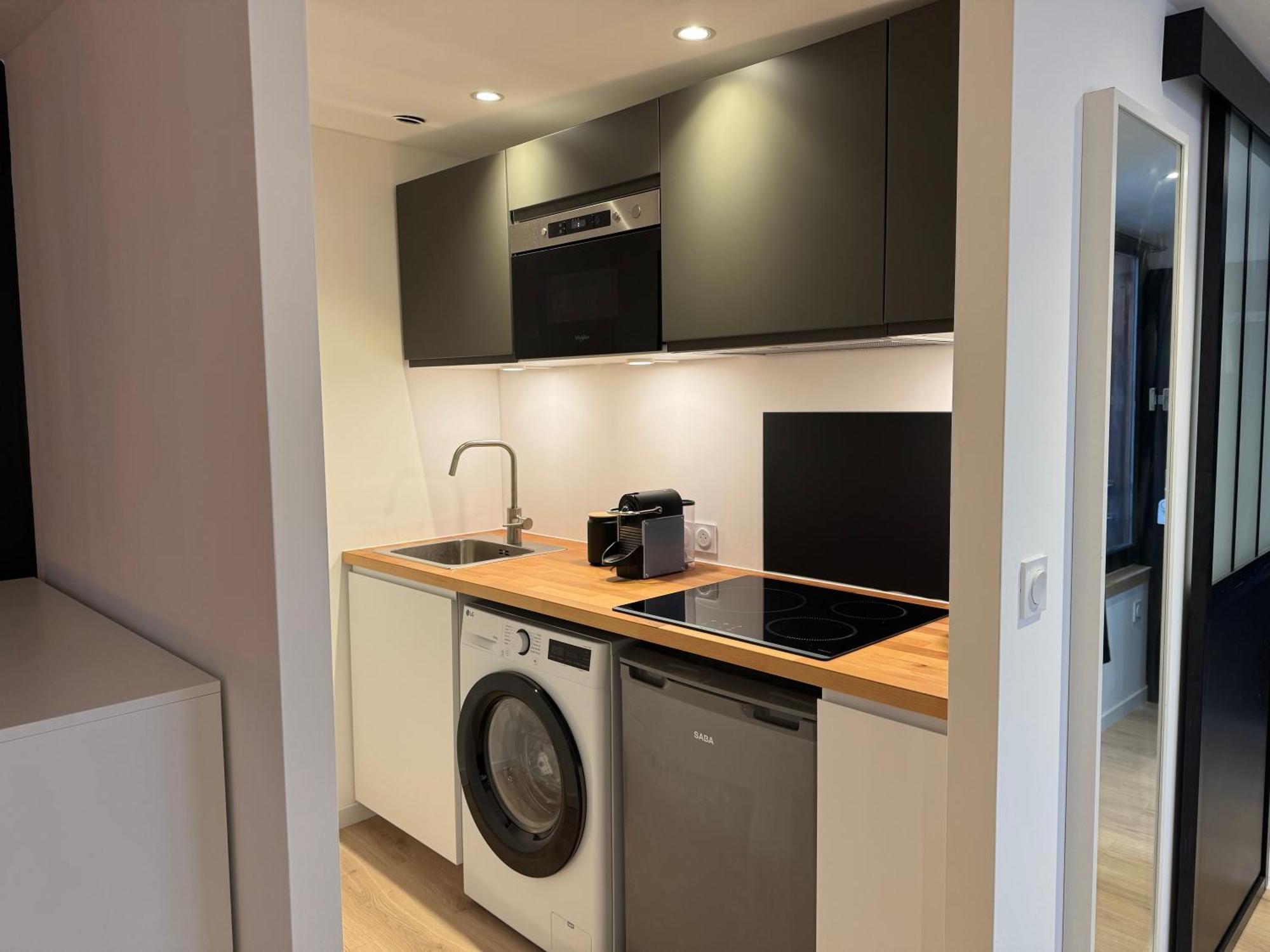 Appartement Très Grand Studio - *